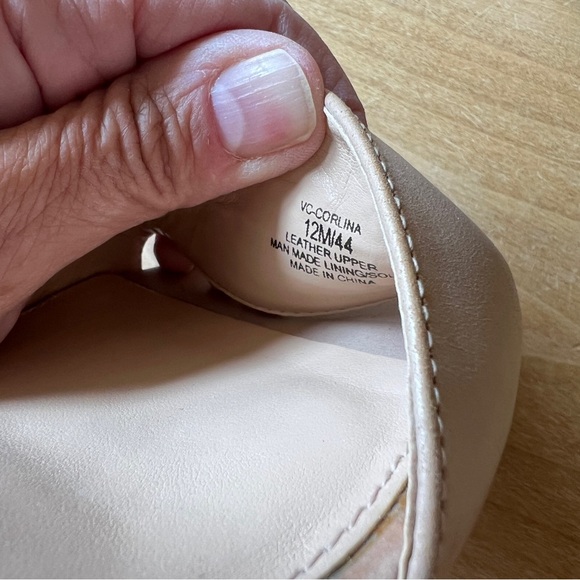 VINCE CAMUTO CORLINA ANKLE STRAP HEELED SANDAL 12M BEIGE MINIMALIST NEUTRAL CHIC - Picture 6 of 12